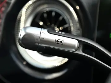 Mercedes-Benz CLA 220 AMG Line NIGHT PANO LED KEYLESS