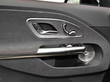 Mercedes-Benz CLA 220 AMG Line NIGHT PANO LED KEYLESS