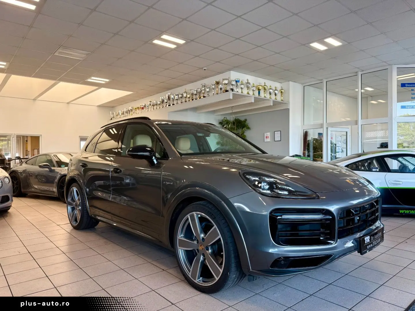 PORSCHE Cayenne E-Hybrid SportDesign Panorama AHK HUD