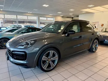 PORSCHE Cayenne E-Hybrid SportDesign Panorama AHK HUD
