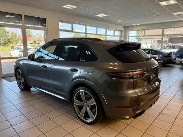 PORSCHE Cayenne E-Hybrid SportDesign Panorama AHK HUD