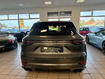 PORSCHE Cayenne E-Hybrid SportDesign Panorama AHK HUD