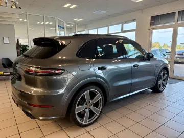 PORSCHE Cayenne E-Hybrid SportDesign Panorama AHK HUD