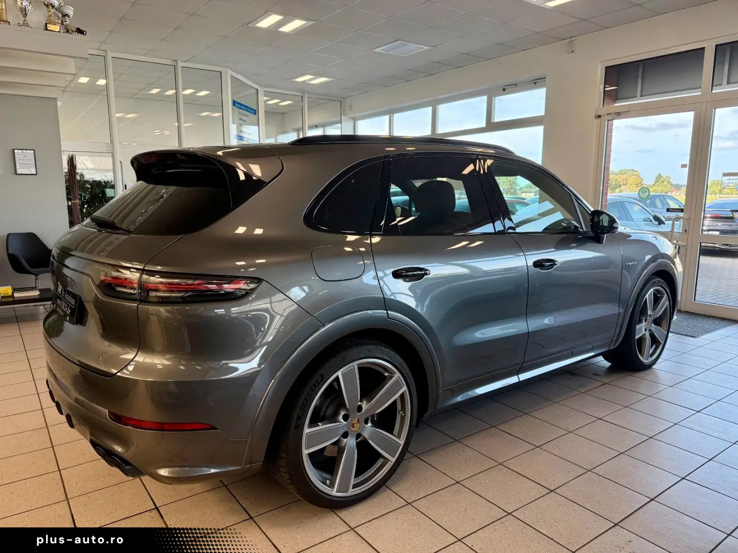 PORSCHE Cayenne E-Hybrid SportDesign Panorama AHK HUD