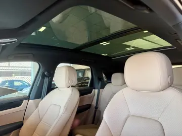PORSCHE Cayenne E-Hybrid SportDesign Panorama AHK HUD