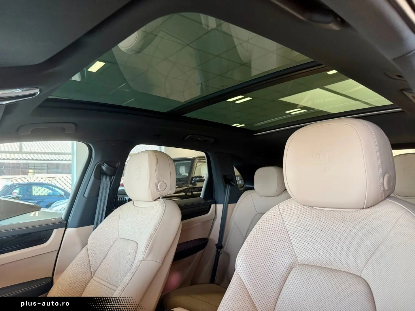 PORSCHE Cayenne E-Hybrid SportDesign Panorama AHK HUD