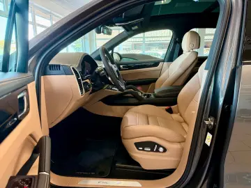 PORSCHE Cayenne E-Hybrid SportDesign Panorama AHK HUD