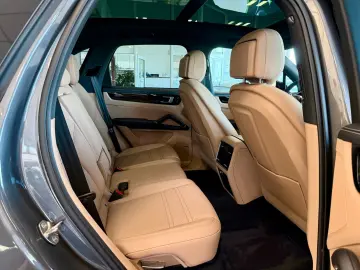 PORSCHE Cayenne E-Hybrid SportDesign Panorama AHK HUD