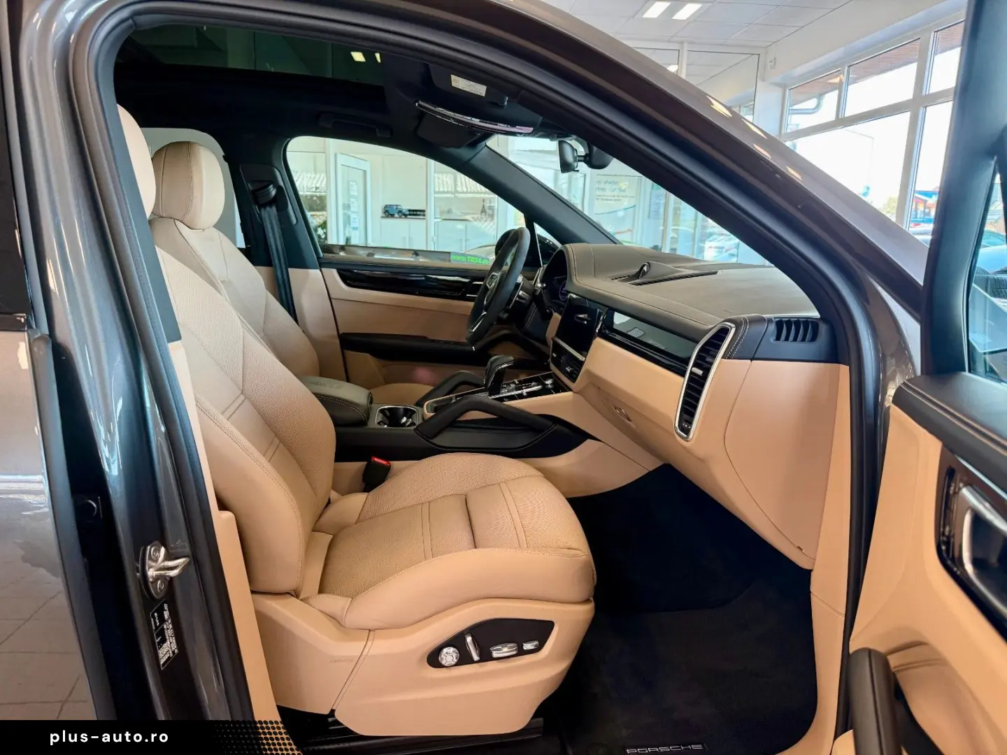 PORSCHE Cayenne E-Hybrid SportDesign Panorama AHK HUD