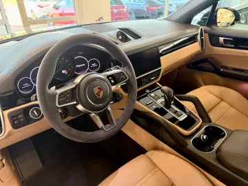 PORSCHE Cayenne E-Hybrid SportDesign Panorama AHK HUD