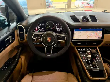 PORSCHE Cayenne E-Hybrid SportDesign Panorama AHK HUD