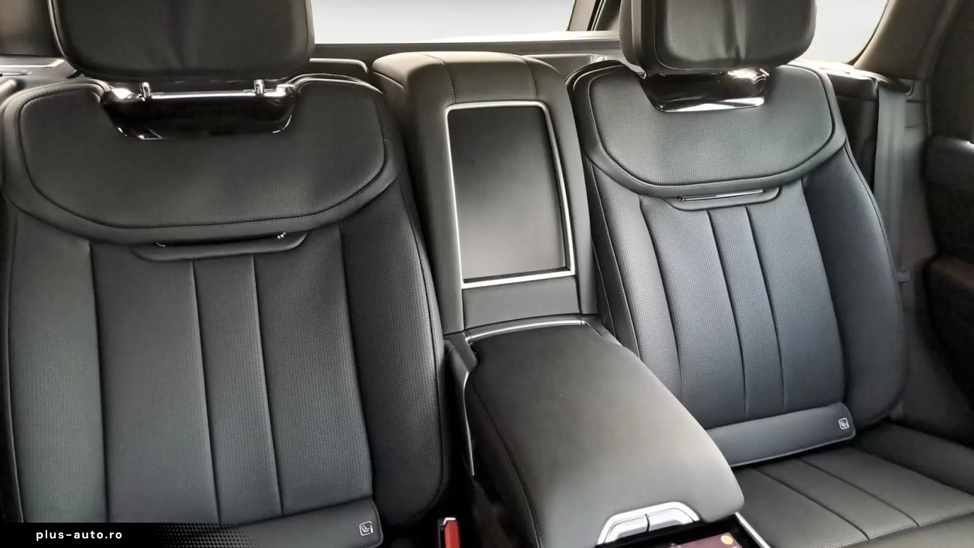 Land Rover Range Rover D350 LWB SV