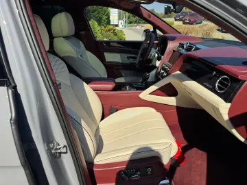 BENTLEY Bentayga 4.0 V8 Azure 4WD
