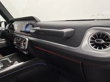 MERCEDES-BENZ G 63 AMG MY25   AMG Performance Carbon…
