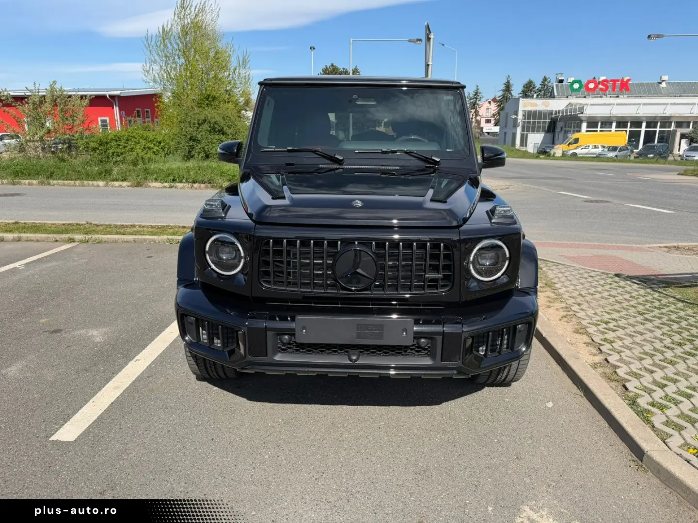 MERCEDES-BENZ superior night key A22 web carbon 2026