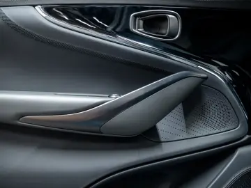ASTON MARTIN DBX 4.0 V8 707 FACELIFT ACC 360