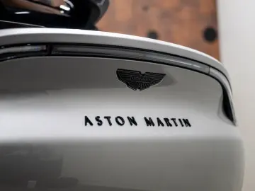 ASTON MARTIN DBX 4.0 V8 707 FACELIFT ACC 360