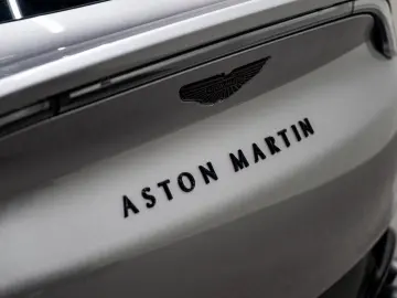 ASTON MARTIN DBX 4.0 V8 707 FACELIFT ACC 360
