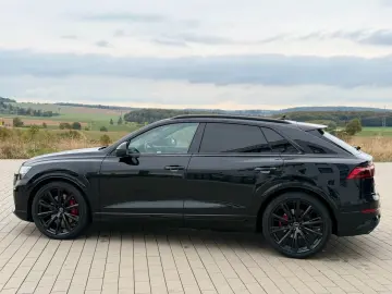 Audi SQ8 TFSI – Pano • AHK • Soft Close  • HUD • B&O