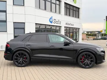 Audi SQ8 TFSI – Pano • AHK • Soft Close  • HUD • B&O