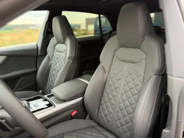Audi SQ8 TFSI – Pano • AHK • Soft Close  • HUD • B&O