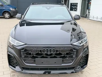 Audi SQ8 TFSI – Pano • AHK • Soft Close  • HUD • B&O