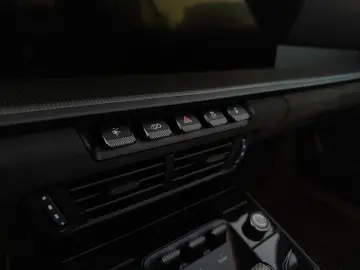 PORSCHE 992.2 Carrera 4 GTS Lift Carbon Matrix Kreide