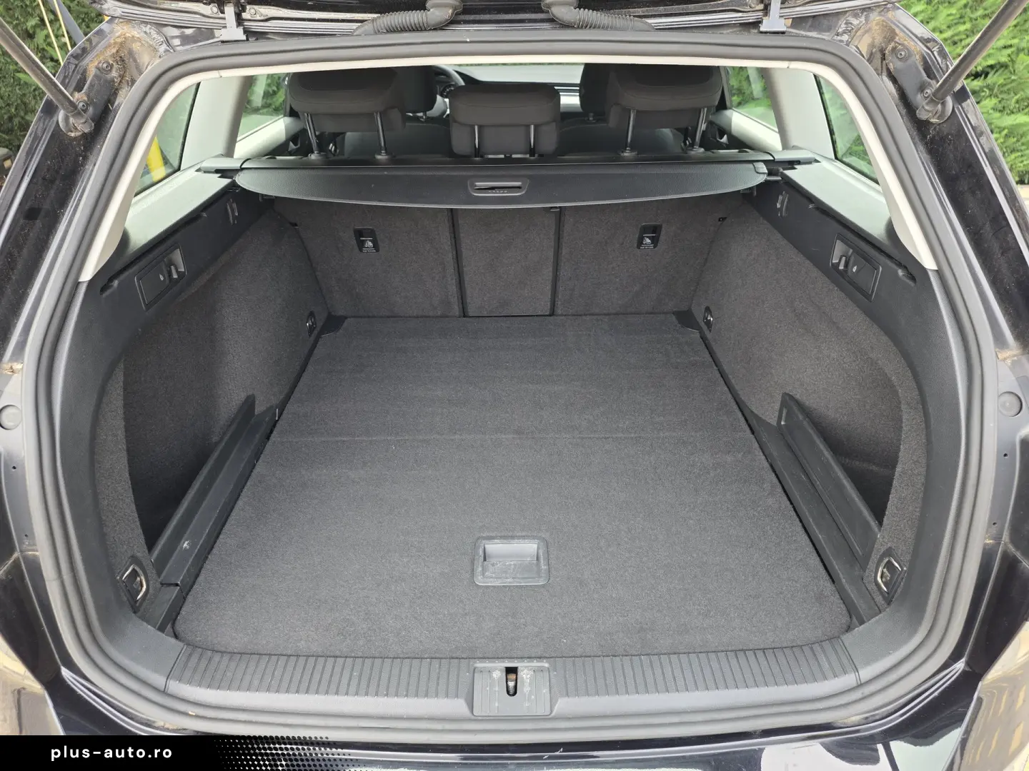 Volkswagen Passat 1.6TDI   DSG   Euro 6