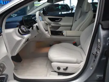 MERCEDES-BENZ EQE 300 DIGITAL LIGHT BURMESTER KAMERA…