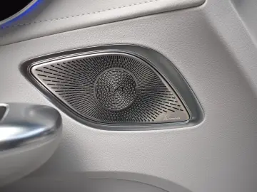 MERCEDES-BENZ EQE 300 DIGITAL LIGHT BURMESTER KAMERA…