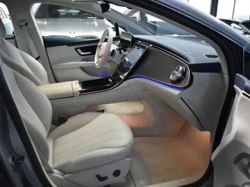 MERCEDES-BENZ EQE 300 DIGITAL LIGHT BURMESTER KAMERA…