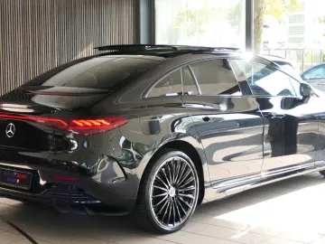 MERCEDES-BENZ EQE 350 Edition 1 PANO. AMG-Line Burmester 360