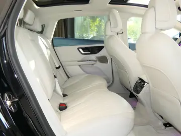 MERCEDES-BENZ EQE 350 Edition 1 PANO. AMG-Line Burmester 360
