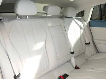 MERCEDES-BENZ EQE 350 Edition 1 PANO. AMG-Line Burmester 360