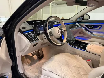 MERCEDES-BENZ Maybach S 580 4Matic Chauffeur Package
