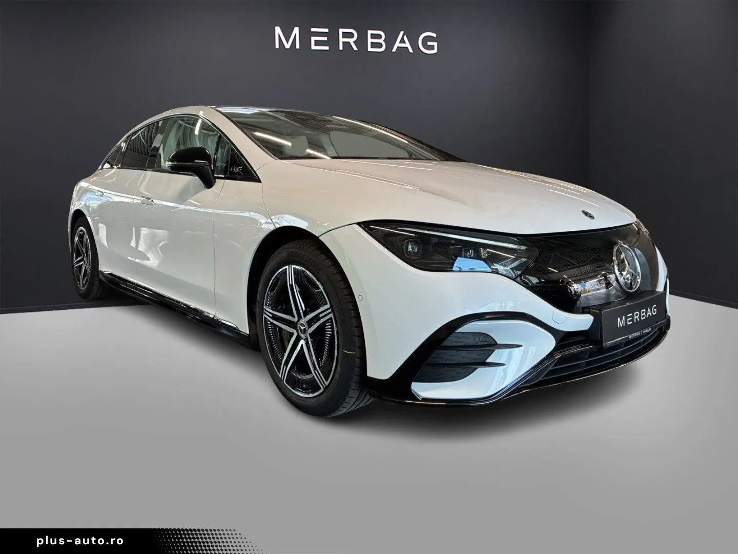 MERCEDES-BENZ EQE 350 AMG-LINE DISTRONIC PANO HUD BURMESTER