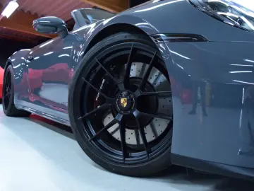 PORSCHE Carrera 4 GTS  Burmester  Sport Chrono Lift