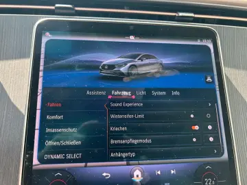 MERCEDES-BENZ EQE 300 AMG  BEIGE HUD PANO AHK BURM N…