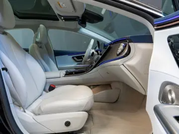 MERCEDES-BENZ EQE 350   Edition Pano AHK Digital Bur…
