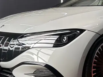 MERCEDES-BENZ EQE 43 AMG 4M Fahrass Airmat Pano Burm…