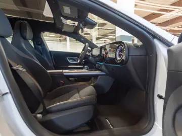Mercedes-Benz CLA 220 Coupé 4MATIC AMG