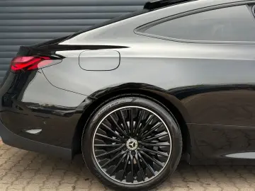 MERCEDES-BENZ CLE 220d AMG Premium Pano 360K BURMEST…