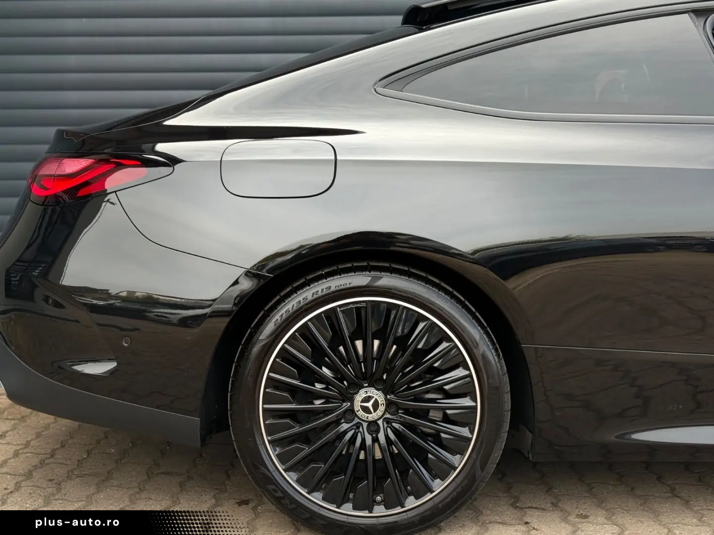MERCEDES-BENZ CLE 220d AMG Premium Pano 360K BURMEST&hellip;