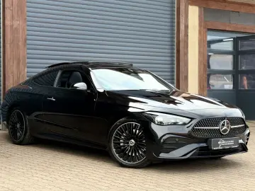MERCEDES-BENZ CLE 220d AMG Premium Pano 360K BURMEST…