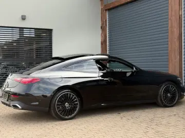 MERCEDES-BENZ CLE 220d AMG Premium Pano 360K BURMEST…