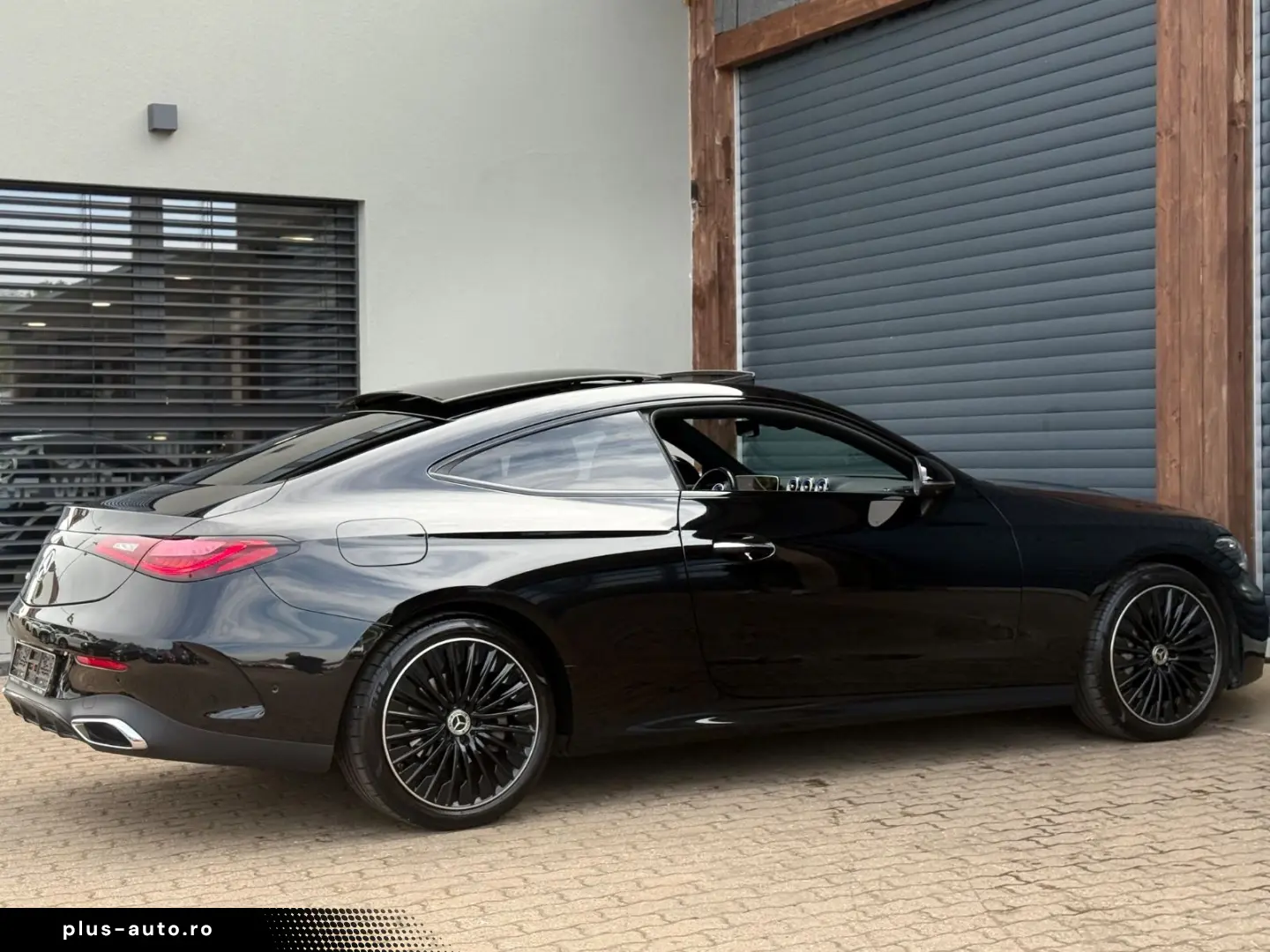 MERCEDES-BENZ CLE 220d AMG Premium Pano 360K BURMEST&hellip;