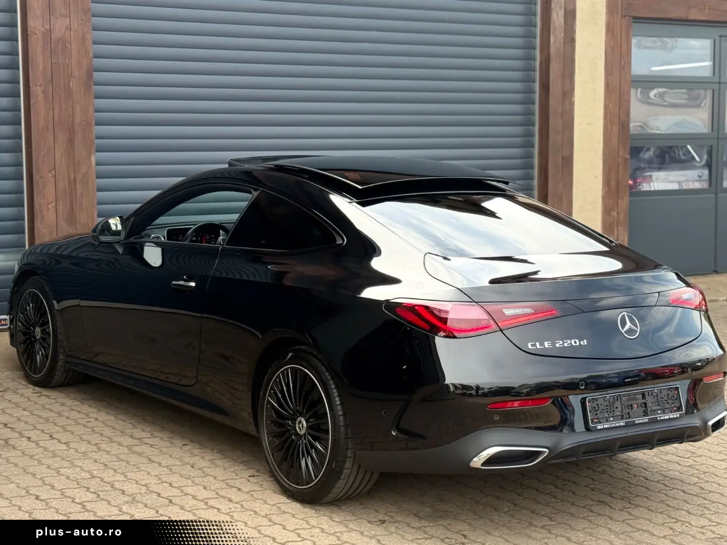 MERCEDES-BENZ CLE 220d AMG Premium Pano 360K BURMEST&hellip;