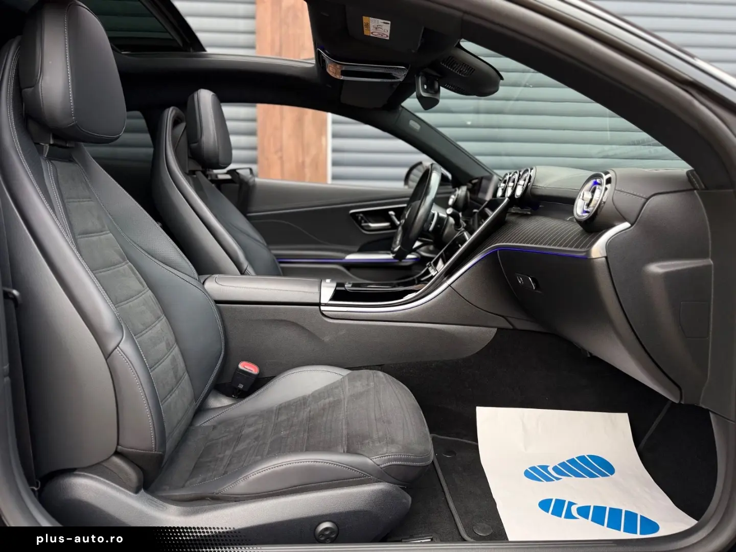 MERCEDES-BENZ CLE 220d AMG Premium Pano 360K BURMEST&hellip;