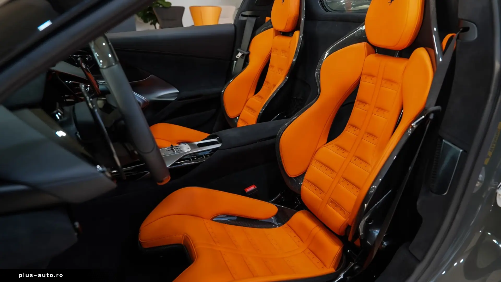 Ferrari 12Cilindri Spider RACING-SEATS BURMEST LIFT 1-HD