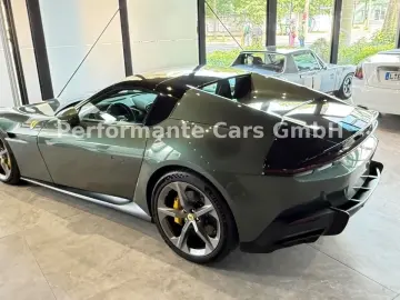 Ferrari 12Cilindri Spider-Carbon NEW